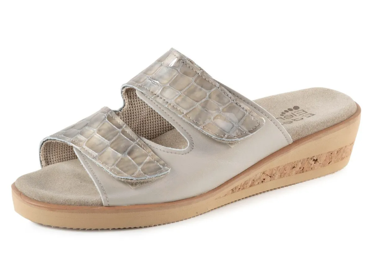 Damen ELENA EDEN MADE IN GERMANY ELENA EDEN Pantolette aus krokogeprägtem Lack- und Nappaleder