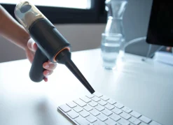 LIVINGTON Pocket Vac 2-in1 Mini-Akku-Handstaubsauger