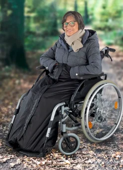 BADER Rollstuhl-Wärmesack hält trocken und warm bei Schmuddelwetter