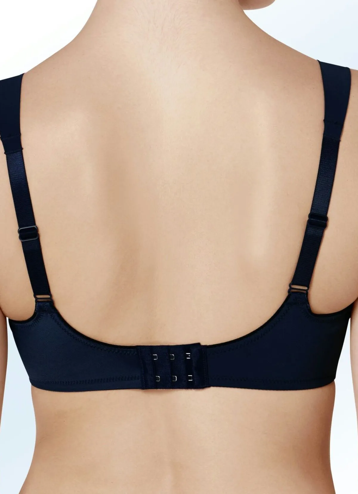 Damen BADER Triumph Essential Minimizer Bügel-BH mit jacquarddessinierten Cups