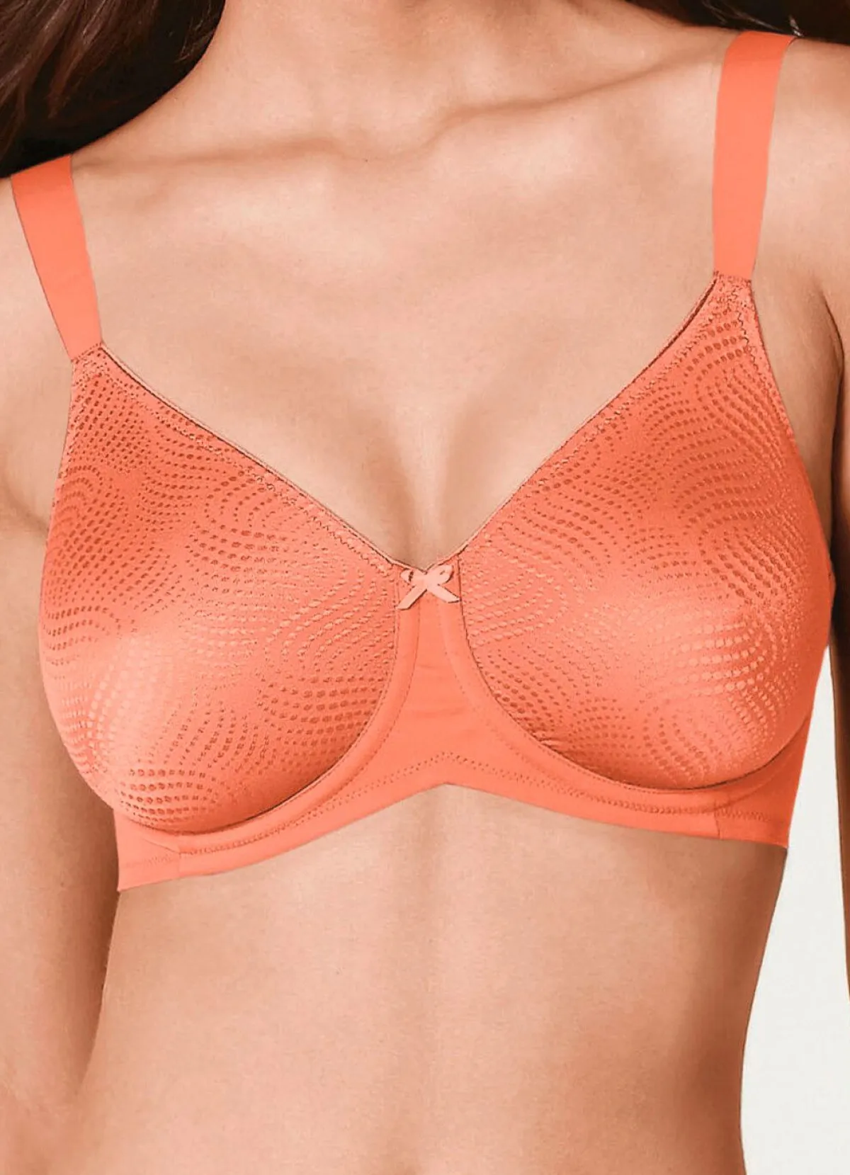 Damen BADER Triumph Essential Minimizer Bügel-BH mit jacquarddessinierten Cups