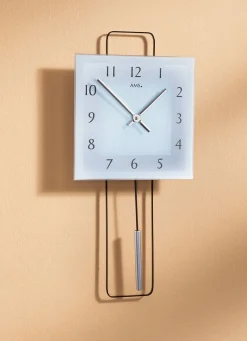 BADER Wanduhr mit hochwertigem Quarzuhrwerk