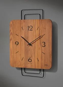 BADER Wanduhr mit Holzgehäuse aus dem Hause AMS